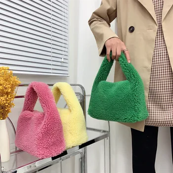 2022 Kış Taklit Kürk Çantalar ve Çanta Lüks Tasarımcı Peluş Debriyaj Bayanlar Tote Koltukaltı Çanta Moda Bolsas De Moda Damas