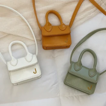 Bayanlar Mini J Çantası Küçük Flap postacı çantası Kadın Sevimli Küçük Çanta Lüks Kadın El Çantaları Başparmak omuz çantaları Bolsos